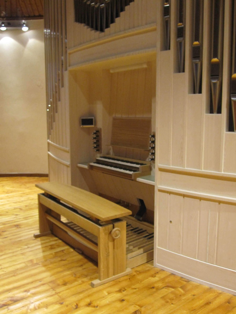 hochwertige Kirchenorgel von Allgäuer Orgelbau